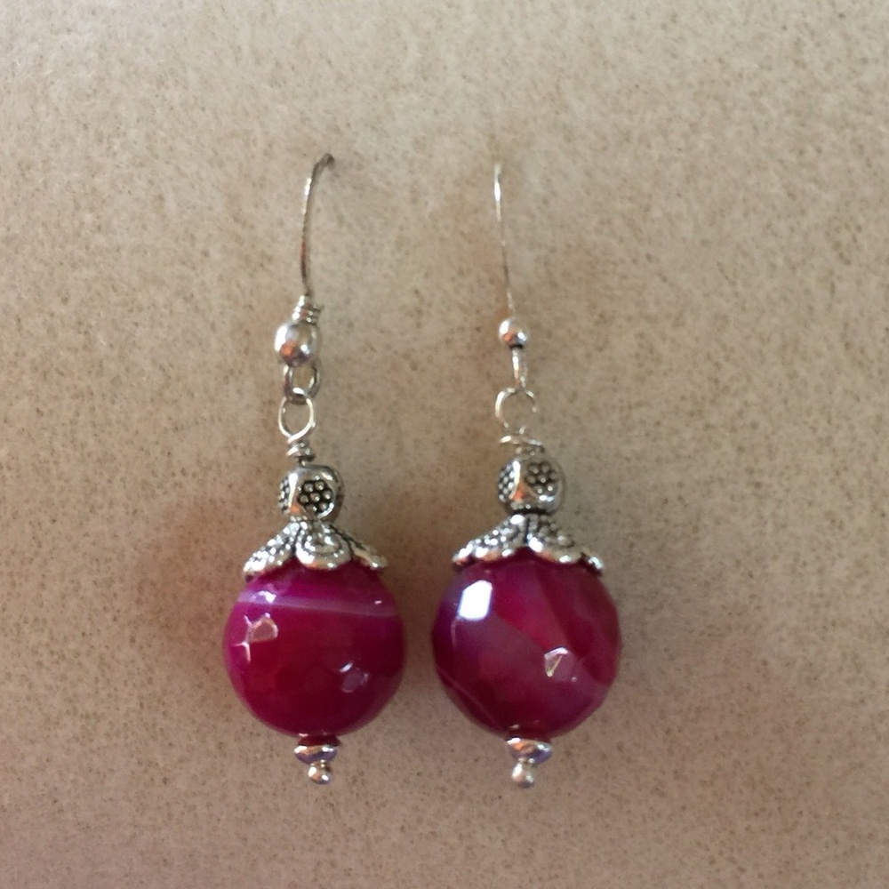 BACK TO BUSINESS SALE! Agate/pewter earrings NEW!